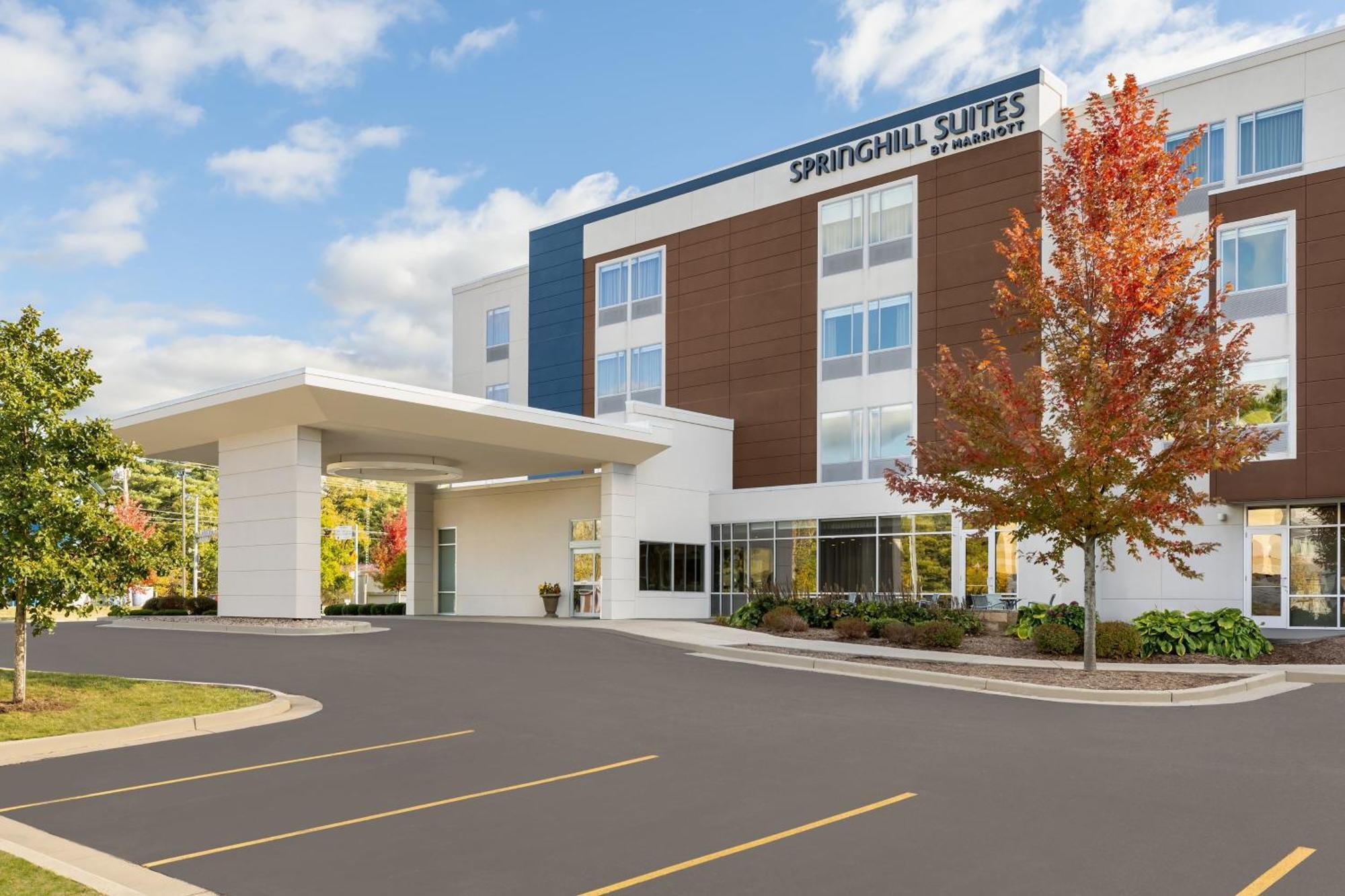Springhill Suites By Marriott Wisconsin Dells Lake Delton Экстерьер фото